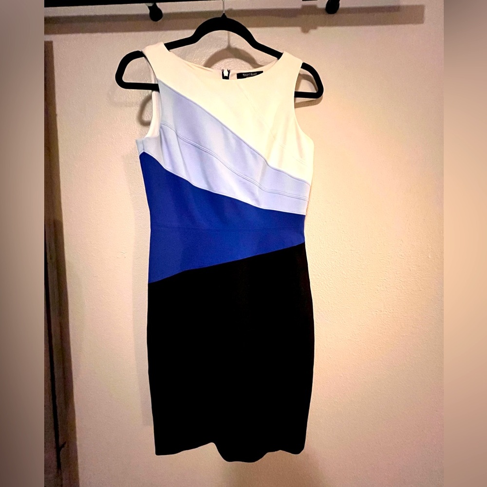 White House Black Market color block dress. Size 2P. Great pre-owned condition